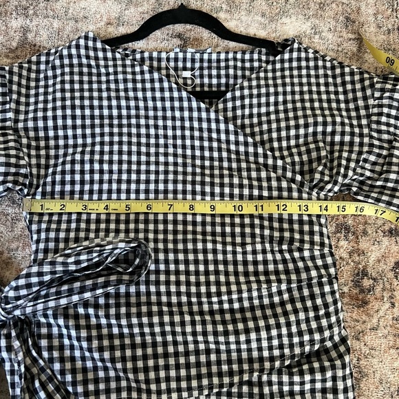 Lioness Women Esmeralda Wrap Top Gingham Black White Check Front Tie XS Stylish - Picture 12 of 15
